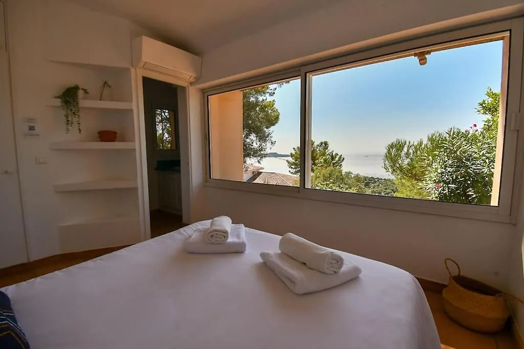 Villa Palm Springs Superb Sea View, Terrasse And Swimming Pool Carqueiranne Frankrike